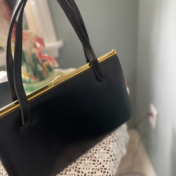 Macy’s retro black leather clutch bag - Picture 2 of 6